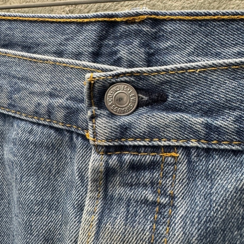 Levis 501 Original Fit Jeans Mens 40x32 Blue Denim Straight Leg Button Fly - Picture 11 of 13